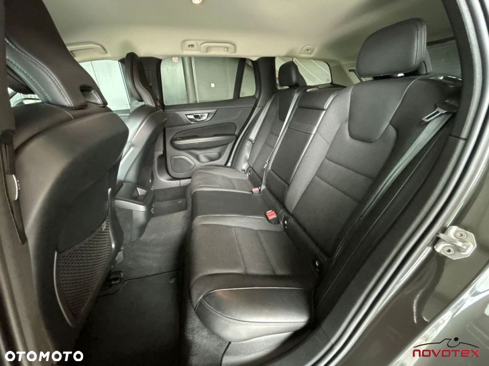 Volvo V60 - 25