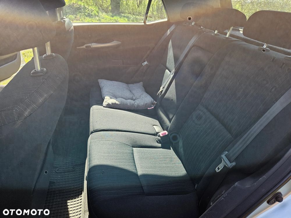Toyota Auris 1.6 VVT-i Sol - 17