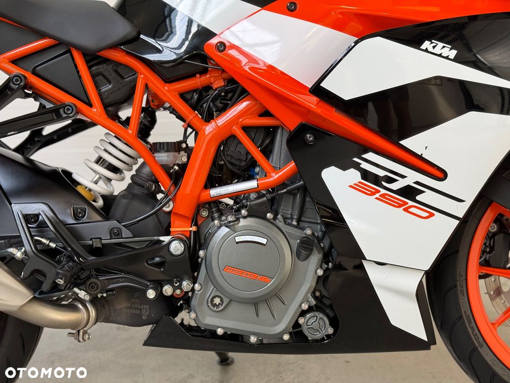 KTM RC 390 - 13