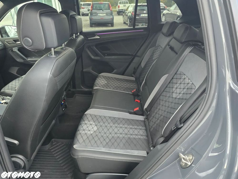 Volkswagen Tiguan 1.5 eTSI R-Line Plus DSG - 22