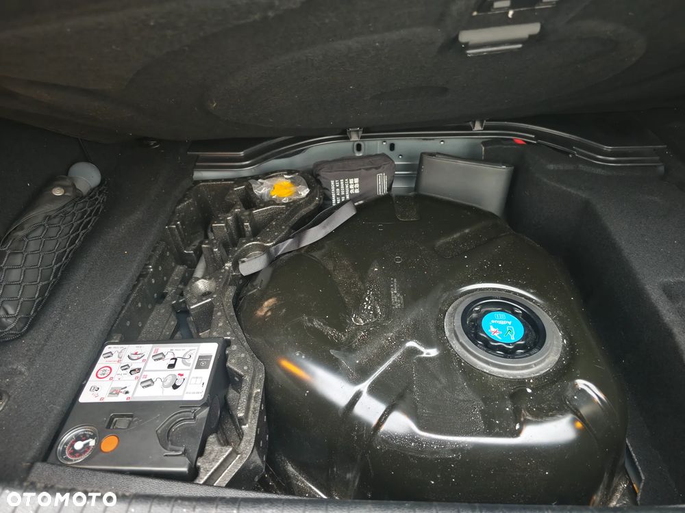 Mercedes-Benz Klasa E 350 BlueTEC 4Matic 7G-TRONIC - 14