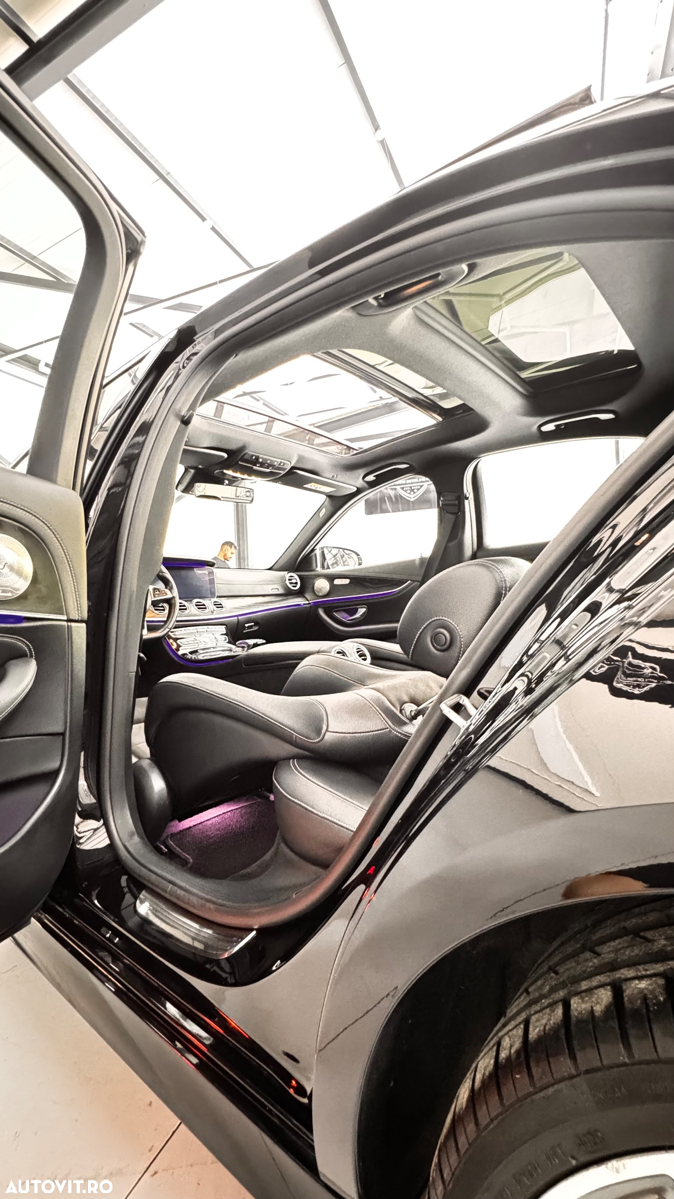 Mercedes-Benz E 220 d 9G-TRONIC AMG Line - 9