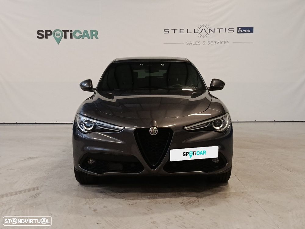 Alfa Romeo Stelvio 2.2 D Sprint AT8 - 2