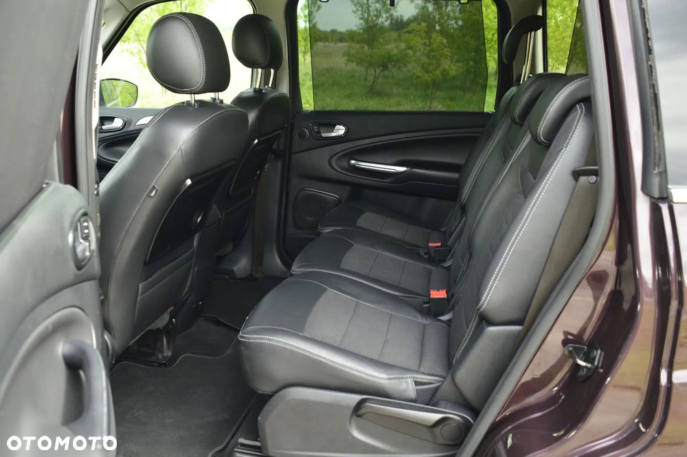 Ford Galaxy 2.0 TDCi DPF Champions Edition - 17