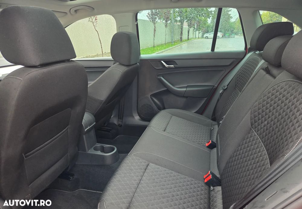 Skoda RAPID Spaceback 1.4 TDI (Green tec) Cool Edition - 6