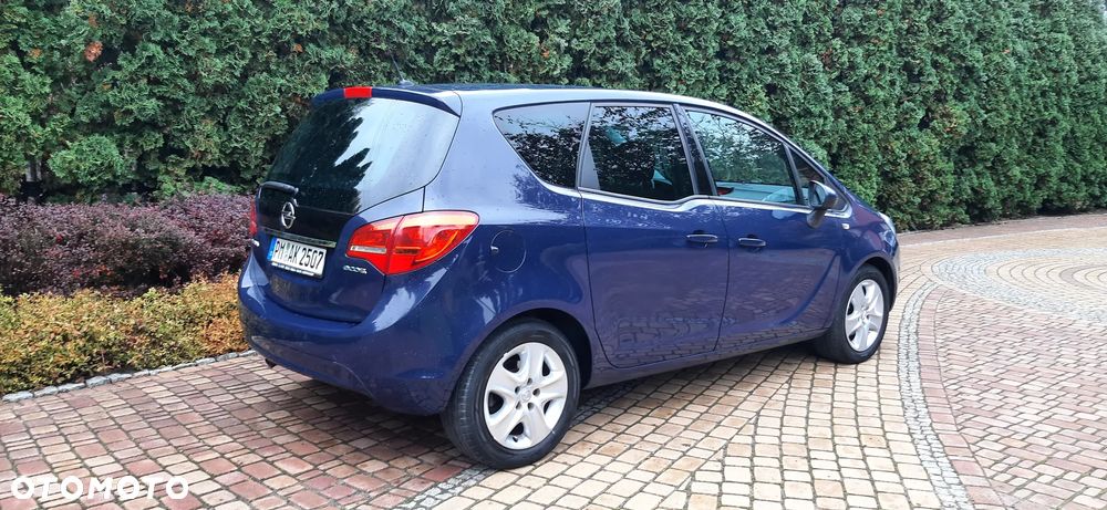Opel Meriva - 12