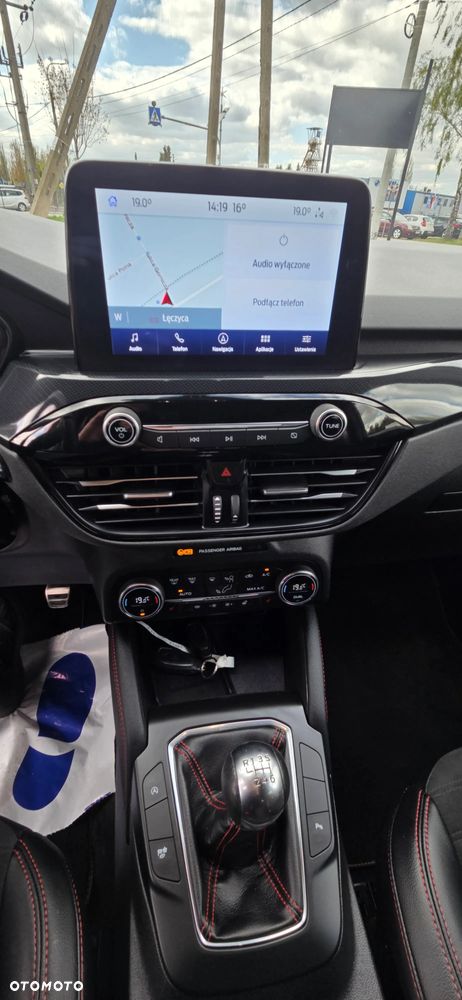 Ford Kuga 2.0 TDCi 4x4 ST-Line - 29
