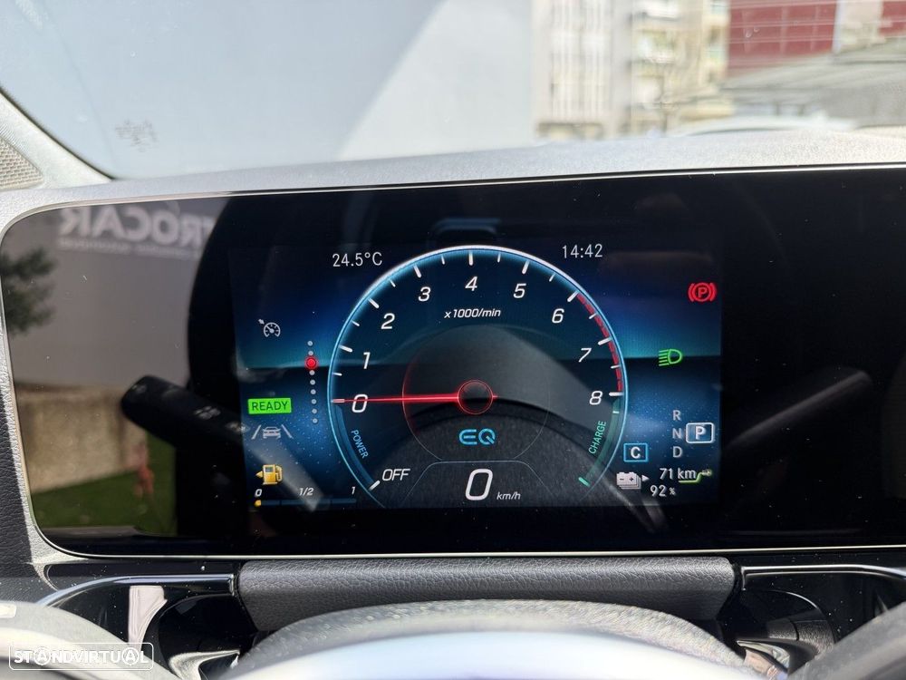 Mercedes-Benz GLA 250 e 8G-DCT Progressive - 29