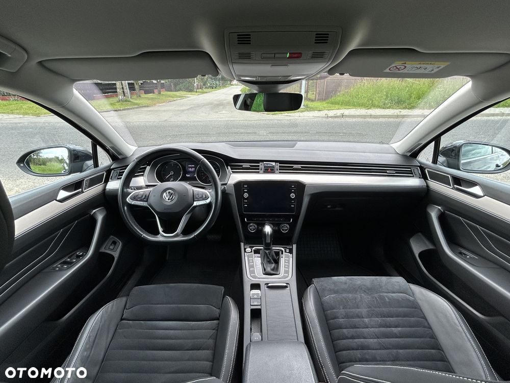 Volkswagen Passat 2.0 TDI SCR DSG Comfortline - 15