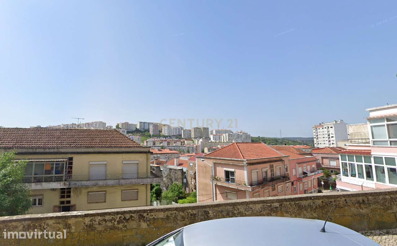 T2 em Remodelação Totais em Queluz, Sintra - Grande imagem: 3/7