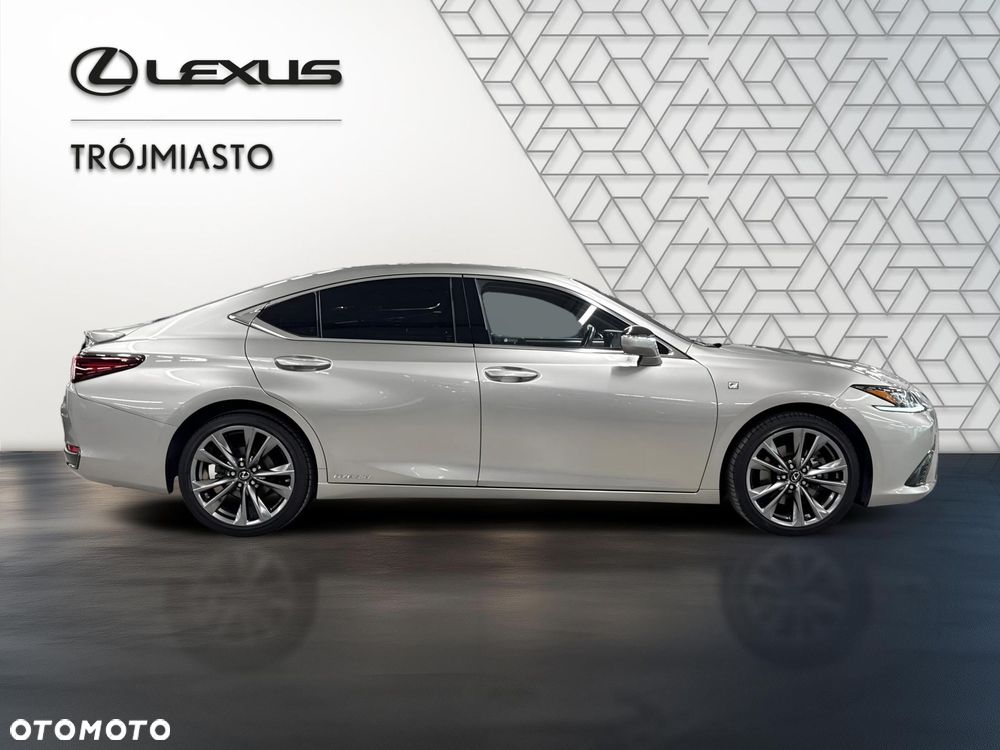 Lexus ES 300h F Sport Edition - 7