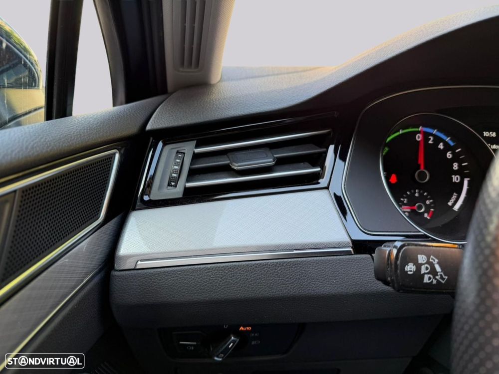 VW Passat - 18