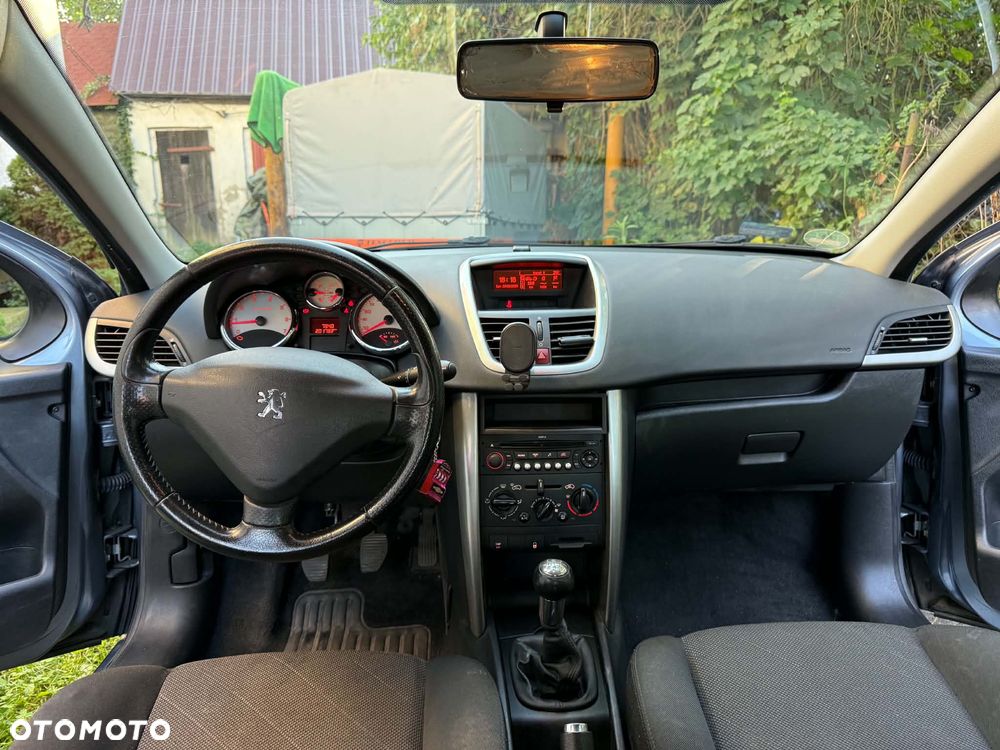 Peugeot 207 - 9