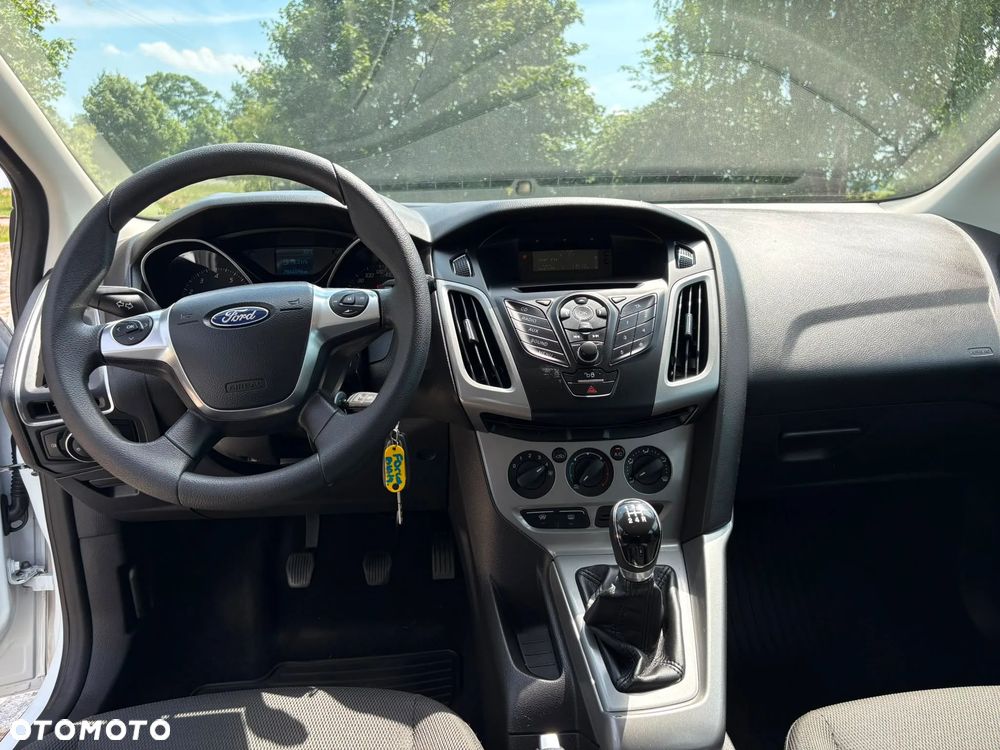 Ford Focus 1.6 Ti-VCT Ambiente - 9