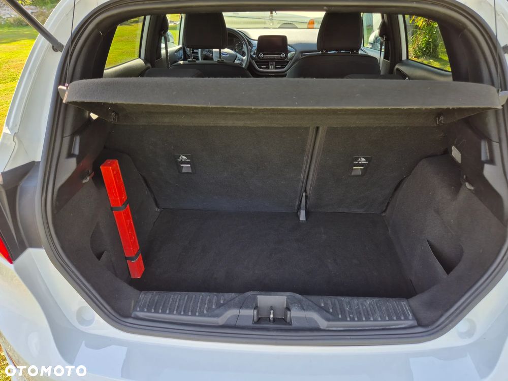 Ford Fiesta 1.0 EcoBoost S&S ST-LINE - 11