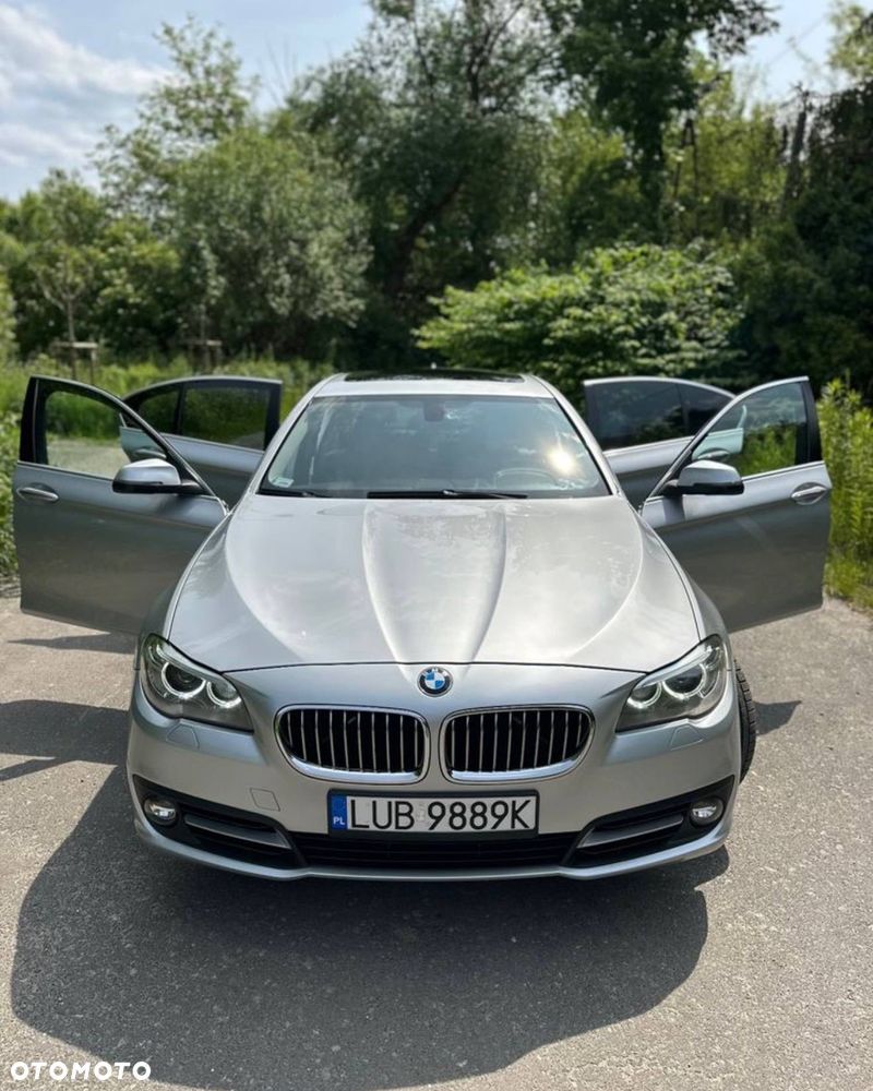 BMW Seria 5 528i - 3