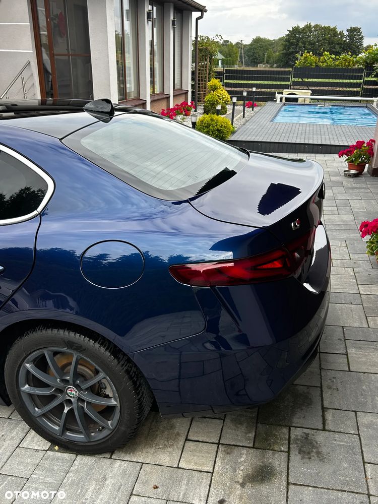 Alfa Romeo Giulia 2.0 Turbo 16V AT8-Q4 Ti - 15