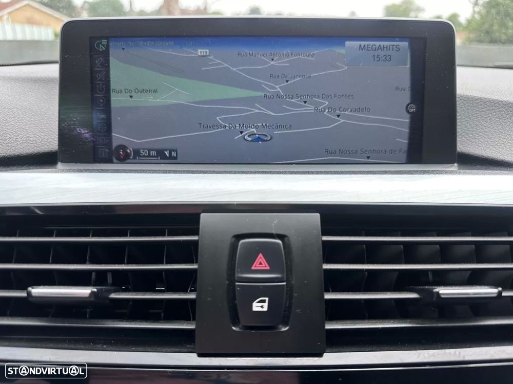 BMW 320 d Auto Line Sport - 47