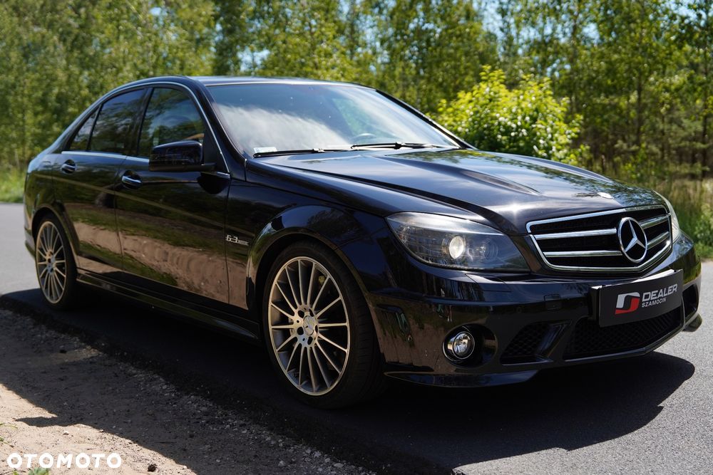 Mercedes-Benz Klasa C 63 AMG 7G-TRONIC SPORT EDITION - 9