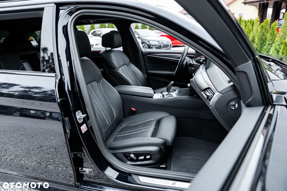 BMW Seria 5 520d M Sport - 21