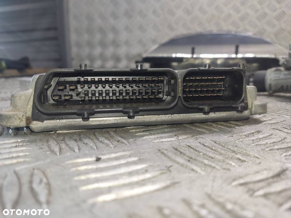 ZESTAW STARTOWY STACYJKA 1/3 SKODA OCTAVIA I 06A906018DJ - 7