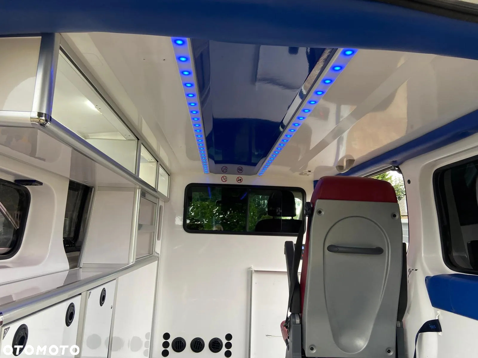 Opel Ambulans Karetka vivaro - 14