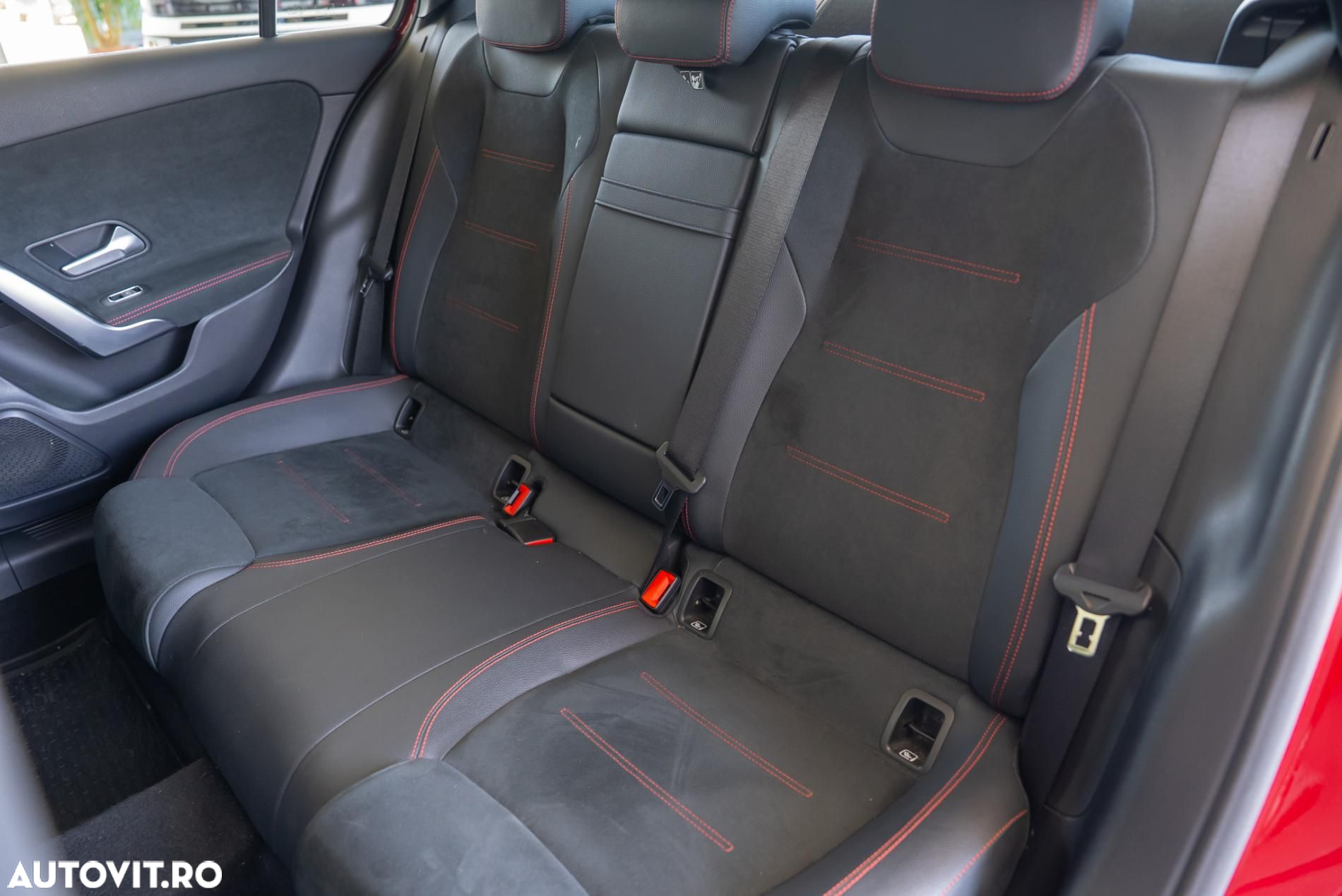 Mercedes-Benz A 200 7G-DCT AMG Line - 21