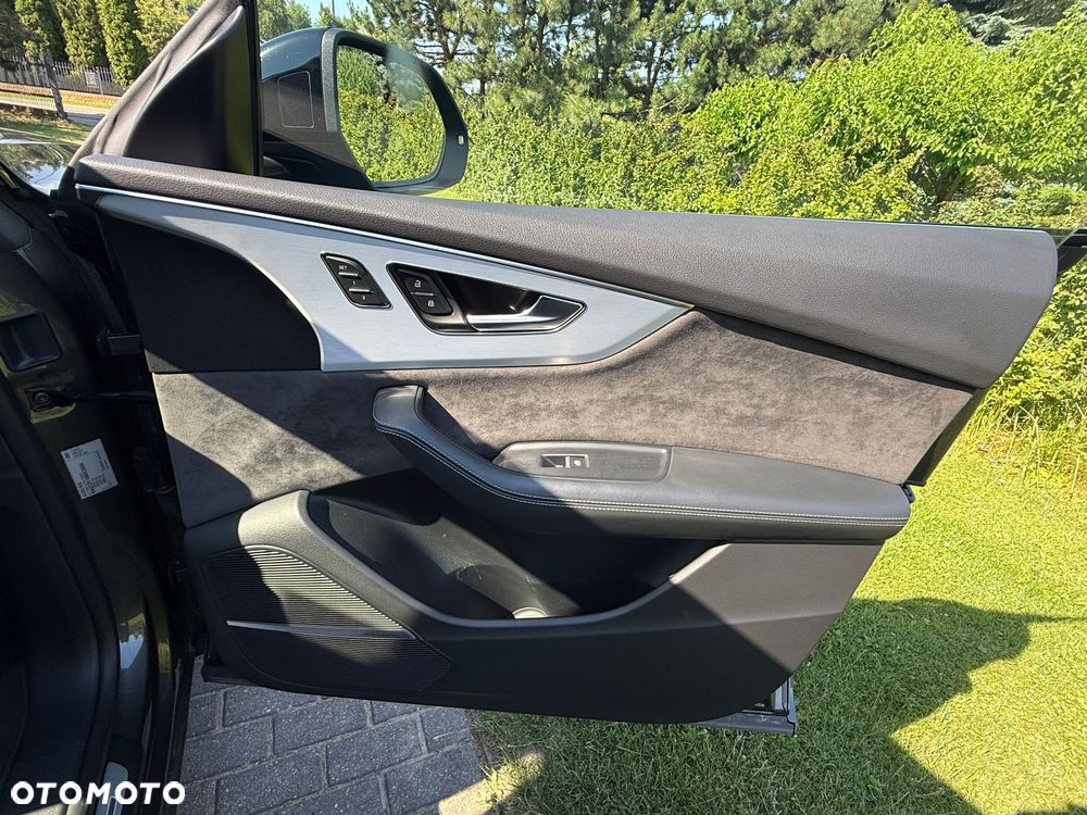 Audi Q8 55 TFSI mHEV Quattro Tiptronic - 26