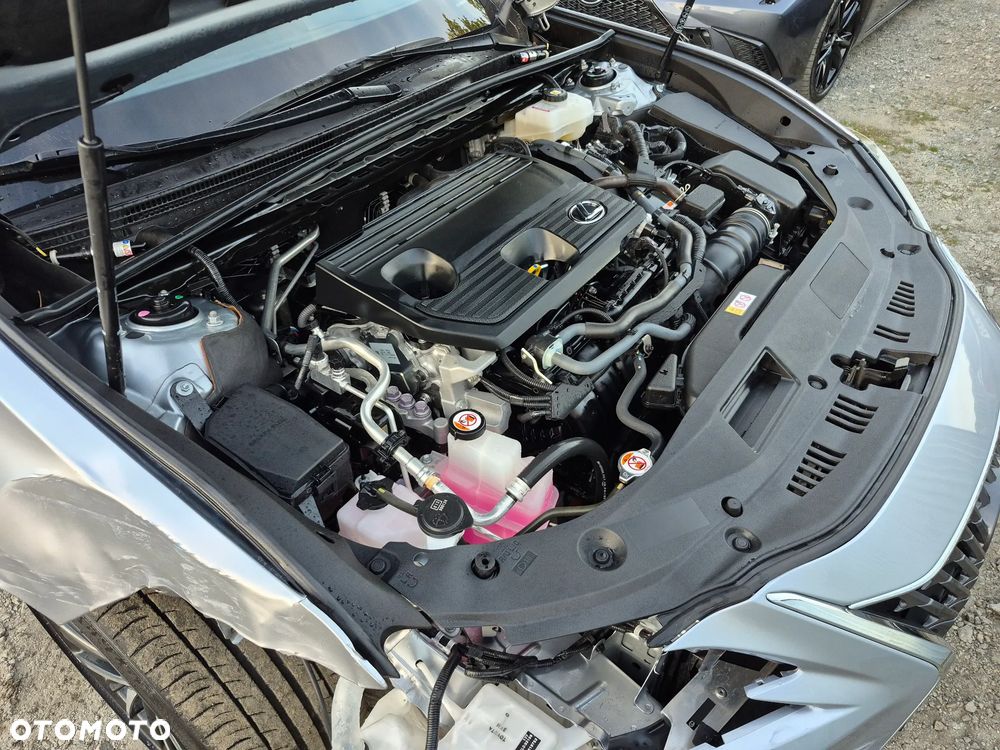 Lexus ES 300h Prestige - 35