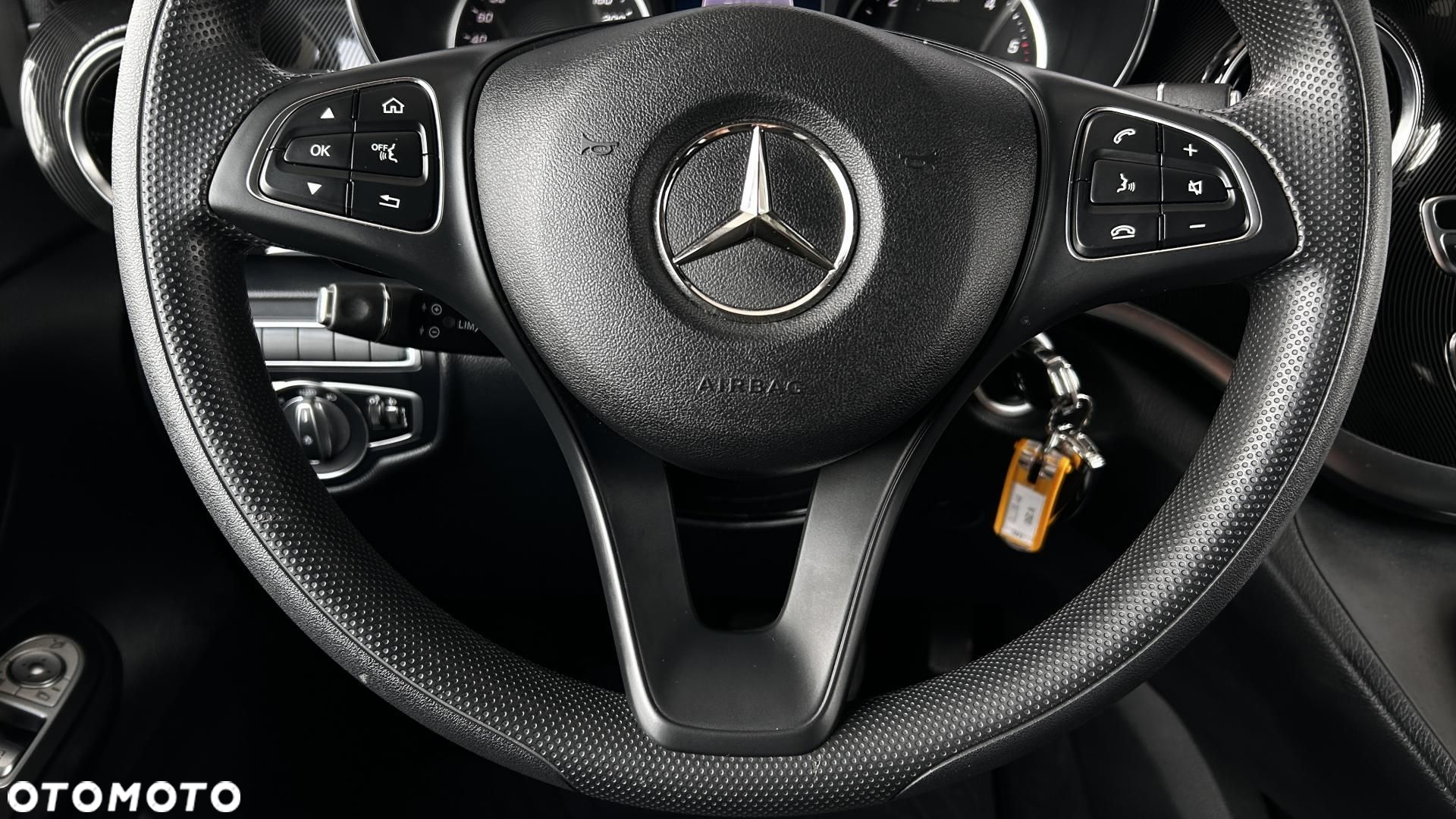 Mercedes-Benz Klasa V 250 d 4-Matic 9G-Tronic - 15
