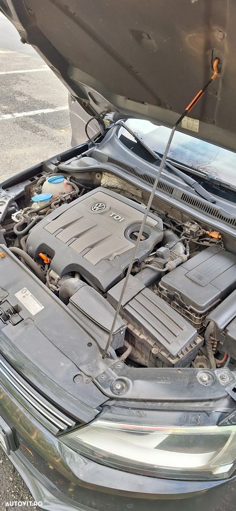 Volkswagen Jetta - 30