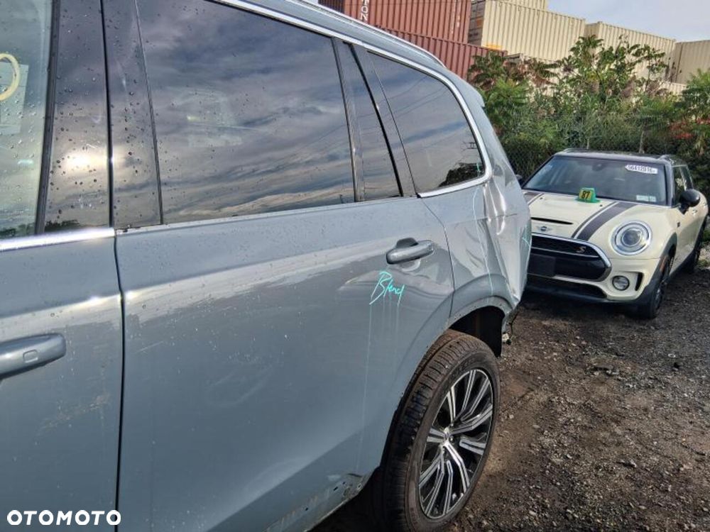 Volvo XC 90 - 17