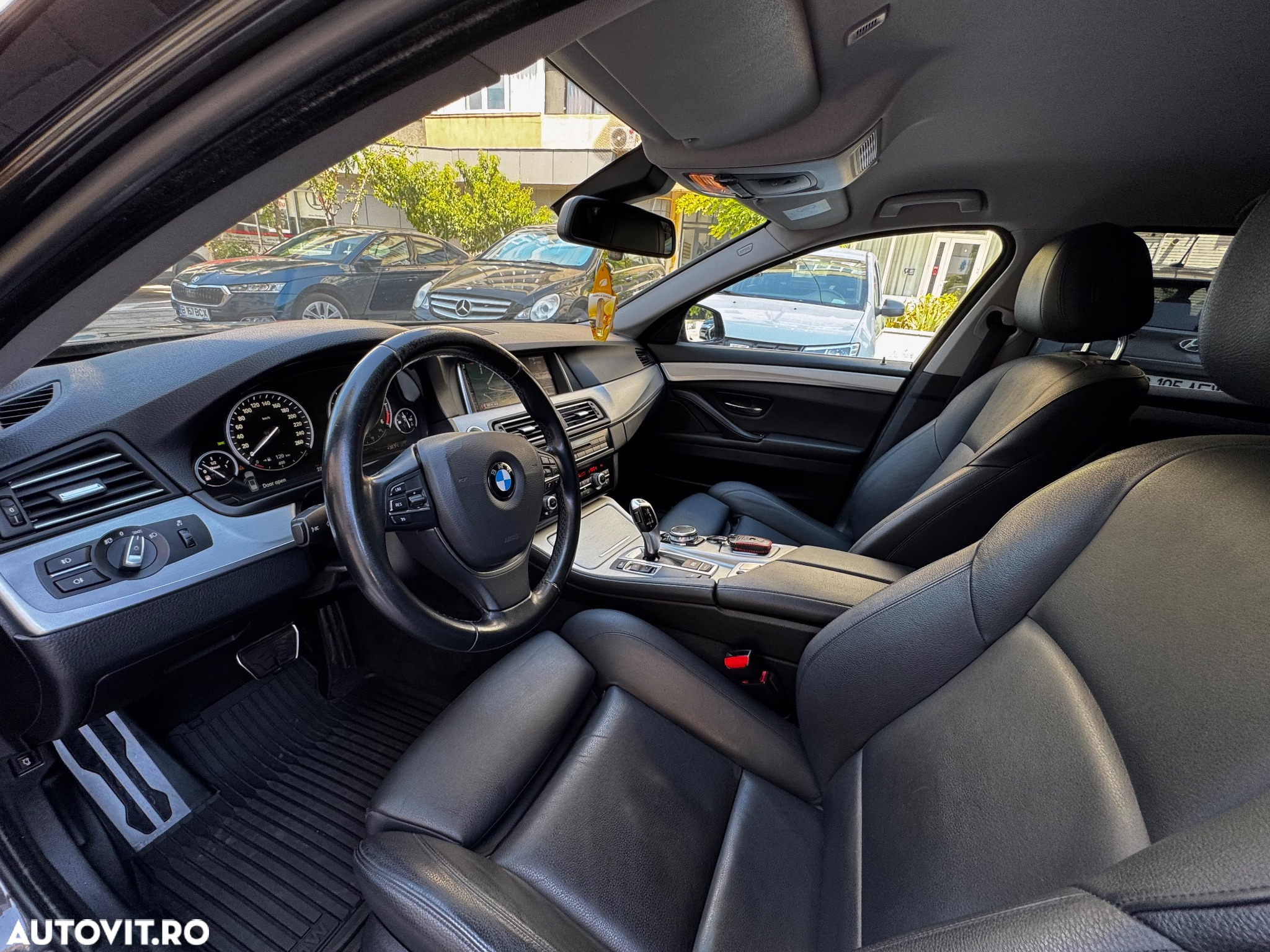 BMW Seria 5 525d xDrive AT - 7