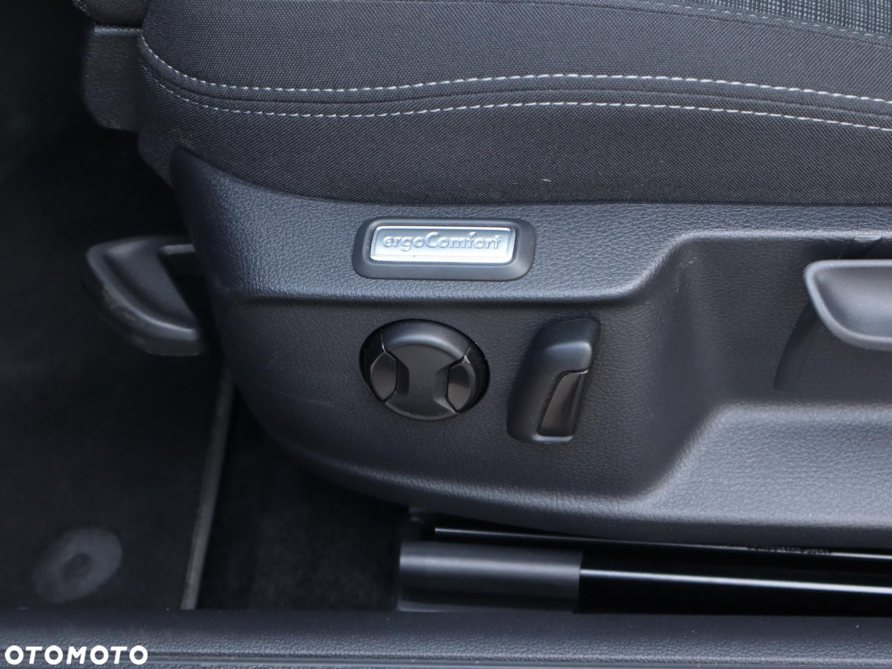 Volkswagen Passat - 16