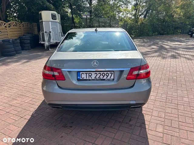 Mercedes-Benz Klasa E 350 4Matic 7G-TRONIC Avantgarde - 4