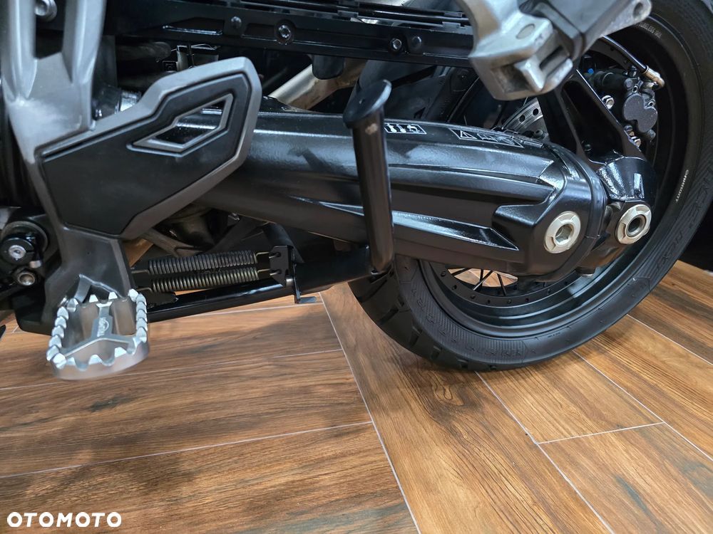 Triumph Tiger - 12