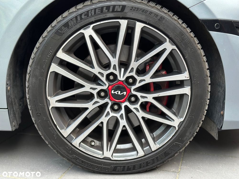 Kia ProCeed 1.6 T-GDI GT DCT - 9