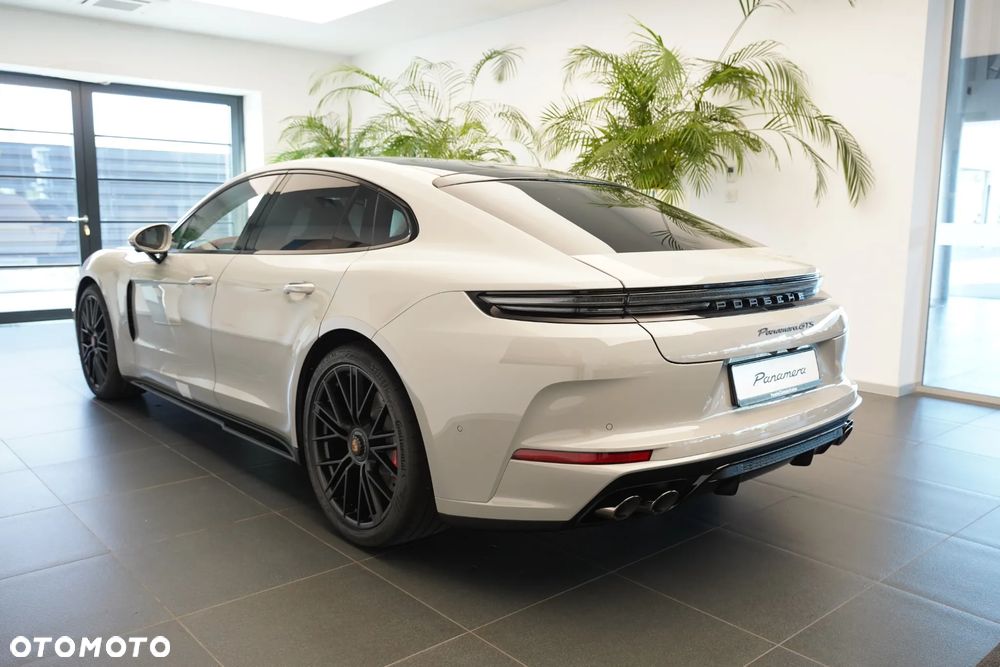 Porsche Panamera - 2