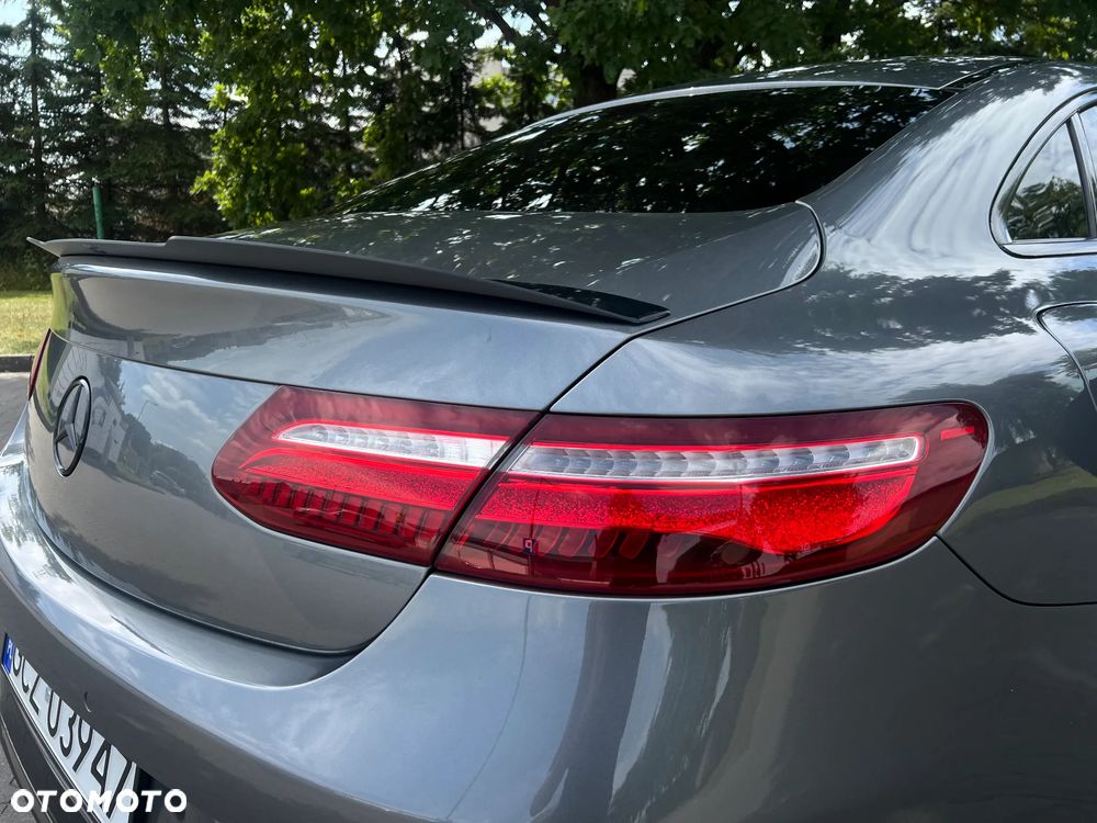Mercedes-Benz Klasa E 200 9G-TRONIC AMG Line - 9