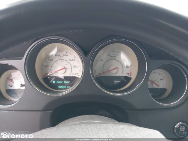 Dodge Challenger - 7