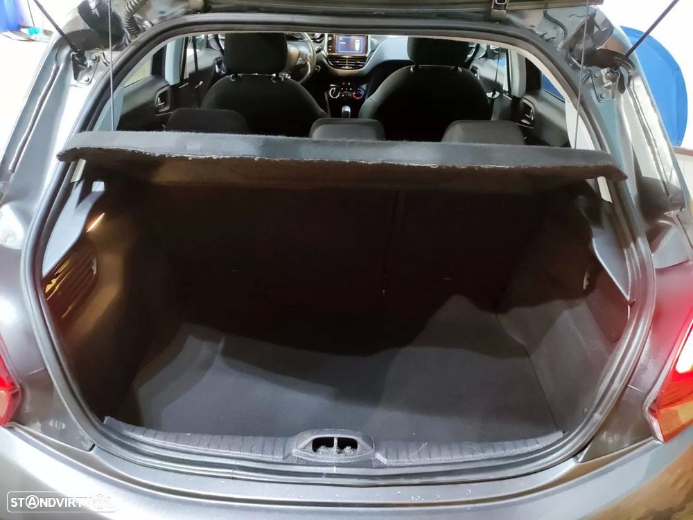 Peugeot 208 1.2 PureTech Signature - 25