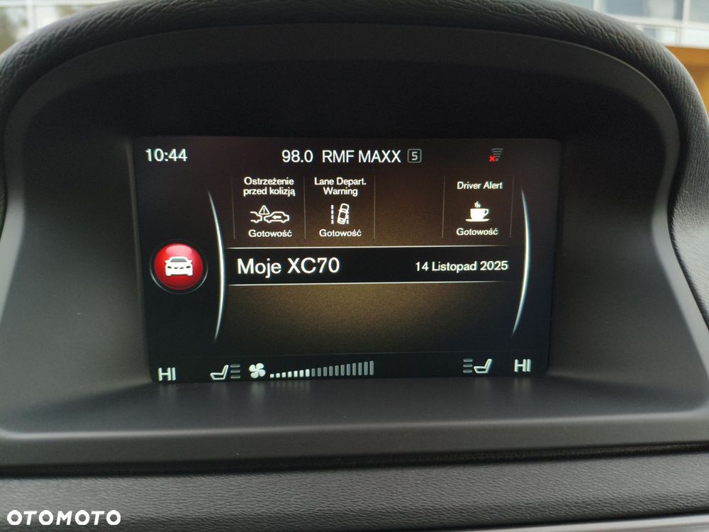 Volvo XC 70 - 26