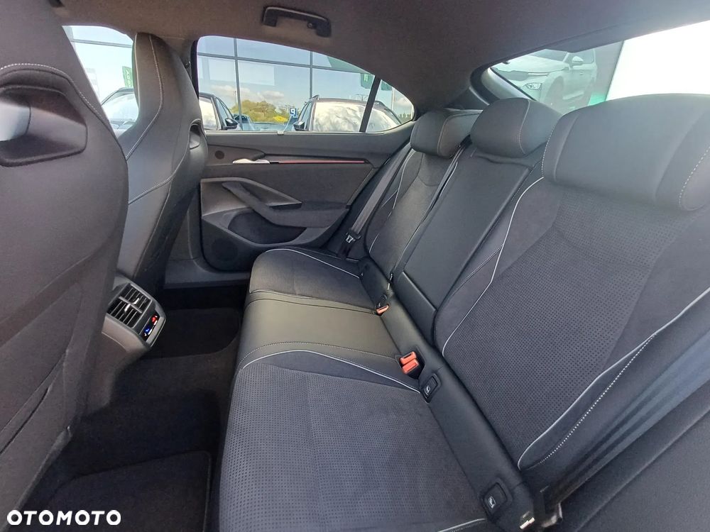 Skoda Superb 2.0 TDI SCR 4x4 Sportline DSG - 26