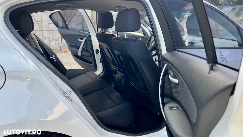 BMW Seria 1 118d - 8