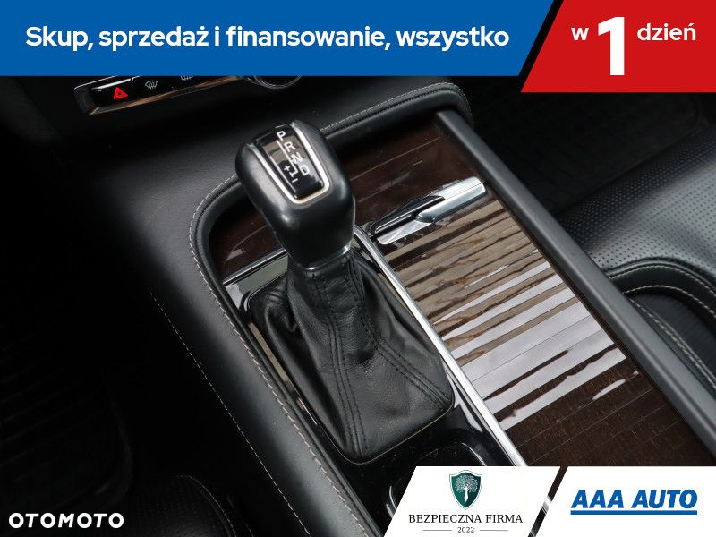 Volvo S90 - 17
