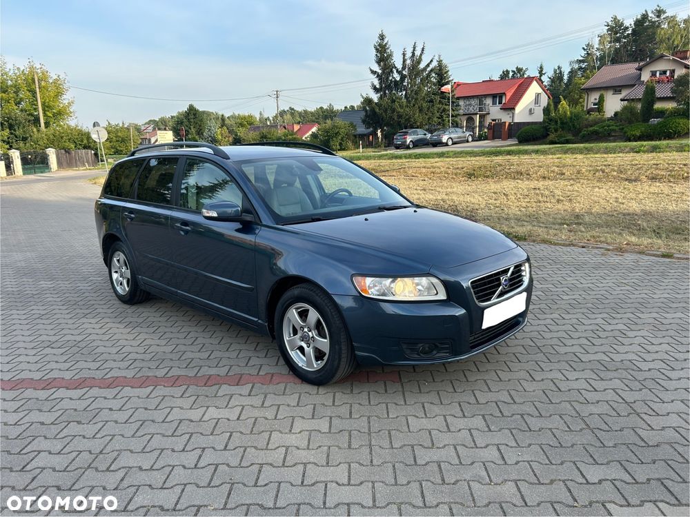 Volvo V50 DPF DRIVe Momentum - 1