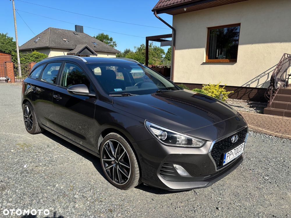 Hyundai i30 1.6 D Classic + - 1