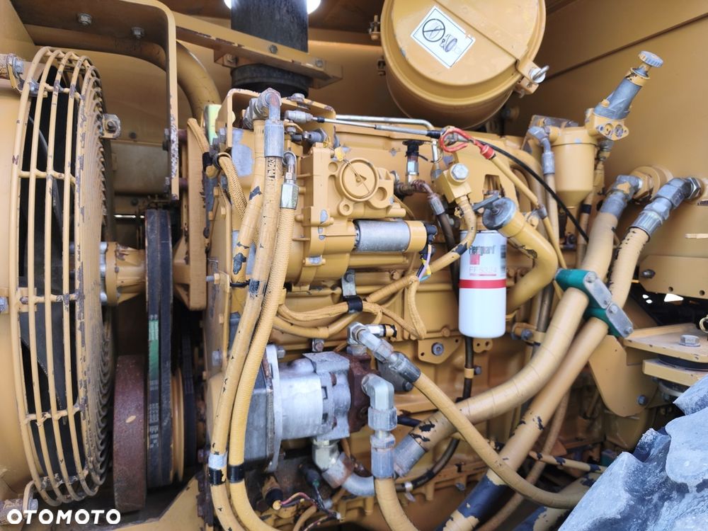 Caterpillar CS563C - 11