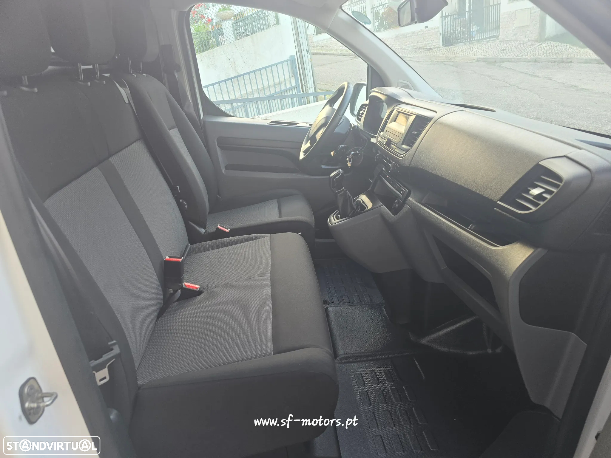 Peugeot Expert L2H1 - 10