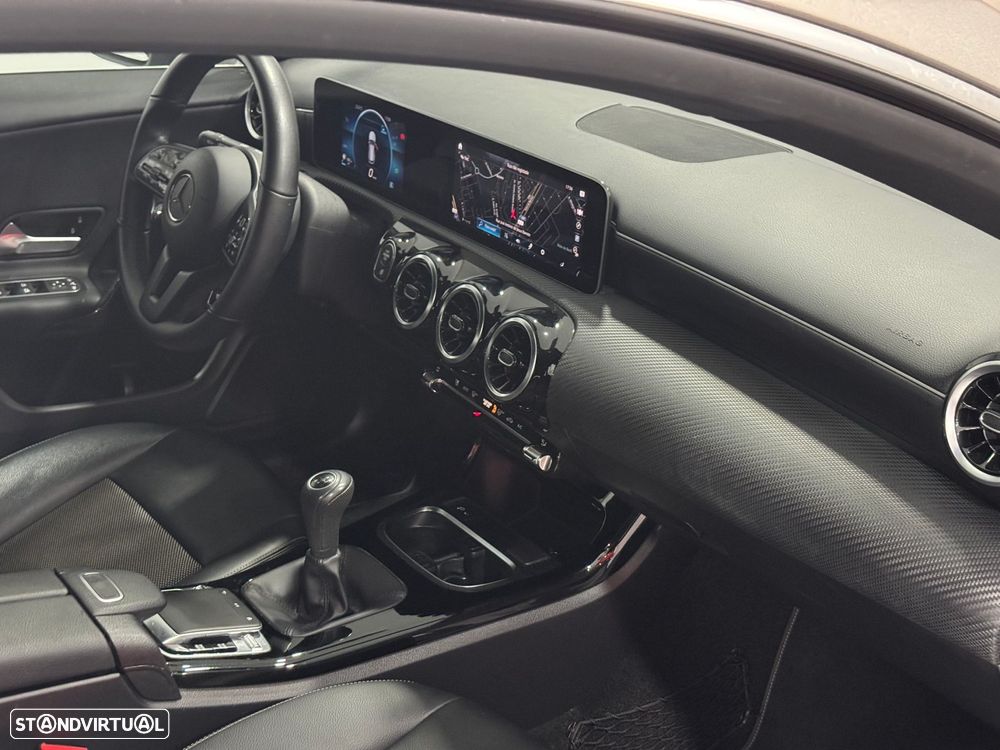 Mercedes-Benz CLA 180 d Shooting Brake Progressive - 37